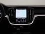 Volvo V60 2.0 T6 Plug-in hybrid AWD Essential Bright | WORDT VERWACHT | Apple Carplay / Android Auto | Camera | Parkeersensoren | Stoelverwarming | Stuurverwarming |