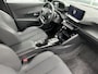 Peugeot 2008 Hybrid 136 GT
