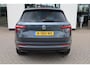 Skoda Karoq 1.0 TSI Ambition Business achetruitrijcamera, privacy glas, 19''LMV, pdc voor en achter, navigatie, climatronic, licht en regensensoren, mistlampen