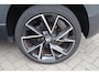 Skoda Karoq 1.0 TSI Ambition Business achetruitrijcamera, privacy glas, 19''LMV, pdc voor en achter, navigatie, climatronic, licht en regensensoren, mistlampen