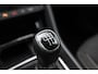 Skoda Karoq 1.0 TSI Ambition Business achetruitrijcamera, privacy glas, 19''LMV, pdc voor en achter, navigatie, climatronic, licht en regensensoren, mistlampen