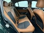 Alfa Romeo Giulia 2.0T 200pk Sprint Aut. Navigatie Apple Carplay Android Auto Camera Parkeersensoren Adaptive Cruise Control Dodehoek detectie Stoelverwarming Lichtmetalen velgen Climate Control