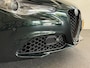 Alfa Romeo Giulia 2.0T 200pk Sprint Aut. Navigatie Apple Carplay Android Auto Camera Parkeersensoren Adaptive Cruise Control Dodehoek detectie Stoelverwarming Lichtmetalen velgen Climate Control