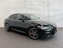 Alfa Romeo Giulia 2.0T 200pk Sprint Aut. Navigatie Apple Carplay Android Auto Camera Parkeersensoren Adaptive Cruise Control Dodehoek detectie Stoelverwarming Lichtmetalen velgen Climate Control