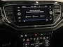 Volkswagen T-Roc 1.5 TSI Sport Black Style/ Camera/ CarPlay/ 19''LMV