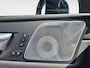 Volvo XC60 2.0 T8 Plug-in hybrid AWD Ultra Dark | Luchtvering | Bowers & Wilkins sound | Massagefunctie | 360 camera
