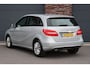 Mercedes-Benz B-klasse 180 Ambition | Automaat | Stoelverwarming | Zitcomfortpakket | Parkeersensoren | Licht- en zichtpakket | Cruise Control |