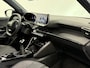 Peugeot 2008 1.2 PureTech 100 Allure Navigatie Apple Carplay/Android Auto Parkeersensoren Cruise Control Full LED Virtual Cockpit Climate Control Lichtmetalen velgen