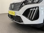 Peugeot 2008 1.2 PureTech 100 Allure Navigatie Apple Carplay/Android Auto Parkeersensoren Cruise Control Full LED Virtual Cockpit Climate Control Lichtmetalen velgen