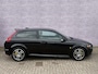 Volvo C30 2.4i Summum | 5 cilinder | Stoelverwarming | Exterieur styling | Spoiler | Sport Chassis | BLIS | Leder | High Performance audio | Extra getint glas | Parkeersensoren |