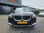 BMW X1 XDrive25e | SOH 94% | PHEV | Met o.a. lederen bekleding, elektr. achterklep, digitaal dashboard, panoramadak en trekhaak!