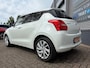 Suzuki Swift 1.2 Style Smart Hybrid 83PK Navi,Airco,ACC,Isofix,Carplay,Camera,ElektrRamen+Spiegels,Stoelverwarming,Multi-Stuur,Led