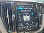 Volvo XC60 2.0 T8 Plug-in hybrid AWD Ultra Dark Luchtvering | Bowers & Wilkins sound | Massagefunctie | Panoramadak |