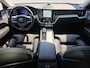 Volvo XC60 2.0 T8 Plug-in hybrid AWD Ultra Dark Luchtvering | Bowers & Wilkins sound | Massagefunctie | Panoramadak |