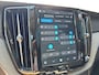 Volvo XC60 2.0 T8 Plug-in hybrid AWD Ultra Dark Luchtvering | Bowers & Wilkins sound | Massagefunctie | Panoramadak |