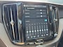 Volvo XC60 2.0 T8 Plug-in hybrid AWD Ultra Dark Luchtvering | Bowers & Wilkins sound | Massagefunctie | Panoramadak |