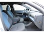 Volvo EX30 Single Motor Extended Range Plus Europa 69 kWh | 20" Y-Spaaks Lichtmetalen Velgen | Getint Glas Achter | Stuurverwarming | Stoelverwarming | Harman/Kardon Premium Audiosysteem | Elektrisch Verstelbare Stoelen Met Geheugen | BLIS Dodehoekdetectie | Adaptieve Cruise Control Met Pilot Assist | Keyless Entry | Elektrische Achterklep | Parkeersensoren Voor & Achter | Achteruitrijcamera