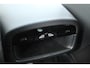 Volvo EX30 Single Motor Extended Range Plus Europa 69 kWh | 20" Y-Spaaks Lichtmetalen Velgen | Getint Glas Achter | Stuurverwarming | Stoelverwarming | Harman/Kardon Premium Audiosysteem | Elektrisch Verstelbare Stoelen Met Geheugen | BLIS Dodehoekdetectie | Adaptieve Cruise Control Met Pilot Assist | Keyless Entry | Elektrische Achterklep | Parkeersensoren Voor & Achter | Achteruitrijcamera