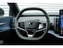 Volvo EX30 Single Motor Extended Range Plus Europa 69 kWh | 20" Y-Spaaks Lichtmetalen Velgen | Getint Glas Achter | Stuurverwarming | Stoelverwarming | Harman/Kardon Premium Audiosysteem | Elektrisch Verstelbare Stoelen Met Geheugen | BLIS Dodehoekdetectie | Adaptieve Cruise Control Met Pilot Assist | Keyless Entry | Elektrische Achterklep | Parkeersensoren Voor & Achter | Achteruitrijcamera