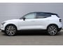 Volvo EX30 Single Motor Extended Range Plus Europa 69 kWh | 20" Y-Spaaks Lichtmetalen Velgen | Getint Glas Achter | Stuurverwarming | Stoelverwarming | Harman/Kardon Premium Audiosysteem | Elektrisch Verstelbare Stoelen Met Geheugen | BLIS Dodehoekdetectie | Adaptieve Cruise Control Met Pilot Assist | Keyless Entry | Elektrische Achterklep | Parkeersensoren Voor & Achter | Achteruitrijcamera