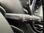 Peugeot 2008 1.2 PureTech Allure Navigatie Apple Carplay Android Auto Parkeersensoren achter Cruise Control Climate Control Lichtmetalen velgen