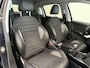 Peugeot 2008 1.2 PureTech Allure Navigatie Apple Carplay Android Auto Parkeersensoren achter Cruise Control Climate Control Lichtmetalen velgen