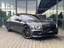 Bentley Flying Spur 2.9 V6 Hybrid Azure | TOURING PAKKET | BANG & OLUFSEN | ADAPTIEVE CRUISE CONTROL | BLACK PACK | STOELVENTILATIE | STOELMASSAGE | PANORAMA/SCHUIF-KANTELDAK | LUCHTVERING | SPORTUITLAAT | 360 CAMERA | BTW AUTO | 1E EIGENAAR | 22 INCH |