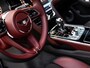 Bentley Flying Spur 2.9 V6 Hybrid S | TOURING PAKKET | BANG & OLUFSEN | ADAPTIEVE CRUISE CONTROL | BLACK PACK | STOELVENTILATIE | STOELMASSAGE | PANORAMA/SCHUIF-KANTELDAK | LUCHTVERING | SPORTUITLAAT | 360 CAMERA | BTW AUTO | 1E EIGENAAR | 22 INCH |