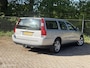 Volvo V70 2.0T /1E EIG/ CRUISE/ TRKHK/AIRCO/ NAP/PDC/LEDER/