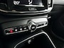 Volvo XC40 T4 AWD Momentum | Parkeercamera | Harman Kardon | Stoelverwarming | Carplay