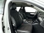 Volvo XC40 T4 AWD Momentum | Parkeercamera | Harman Kardon | Stoelverwarming | Carplay