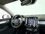 Volvo XC40 T4 AWD Momentum | Parkeercamera | Harman Kardon | Stoelverwarming | Carplay
