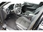 Volvo XC40 T4 Plug-in hybrid AUT7 211PK Ultimate Dark | Panoramadak | Elektrisch verstelbare voorstoelen | Climate Pack | Cruise Control | Apple CarPlay | Harman Kardon audio | 19” lichtmetalen velgen met all season banden