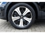 Volvo XC40 T4 Plug-in hybrid AUT7 211PK Ultimate Dark | Panoramadak | Elektrisch verstelbare voorstoelen | Climate Pack | Cruise Control | Apple CarPlay | Harman Kardon audio | 19” lichtmetalen velgen met all season banden