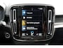 Volvo XC40 T4 Plug-in hybrid AUT7 211PK Ultimate Dark | Panoramadak | Elektrisch verstelbare voorstoelen | Climate Pack | Cruise Control | Apple CarPlay | Harman Kardon audio | 19” lichtmetalen velgen met all season banden