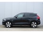 Volvo XC40 T4 Plug-in hybrid AUT7 211PK Ultimate Dark | Panoramadak | Elektrisch verstelbare voorstoelen | Climate Pack | Cruise Control | Apple CarPlay | Harman Kardon audio | 19” lichtmetalen velgen met all season banden
