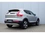 Volvo XC40 T5 Plug-in hybrid AUT7 262PK Ultimate Dark | Panoramadak | Elektrisch verstelbare voorstoelen | Climate Pack | Adaptieve Cruise Control | BLIS dodehoekdetectie | Apple CarPlay | Harman Kardon audio | 19” lichtmetalen velgen met all season banden