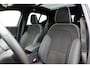 Volvo XC40 T5 Plug-in hybrid AUT7 262PK Ultimate Dark | Panoramadak | Elektrisch verstelbare voorstoelen | Climate Pack | Adaptieve Cruise Control | BLIS dodehoekdetectie | Apple CarPlay | Harman Kardon audio | 19” lichtmetalen velgen met all season banden