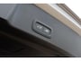 Volvo XC40 T5 Plug-in hybrid AUT7 262PK Ultimate Dark | Panoramadak | Elektrisch verstelbare voorstoelen | Climate Pack | Adaptieve Cruise Control | BLIS dodehoekdetectie | Apple CarPlay | Harman Kardon audio | 19” lichtmetalen velgen met all season banden