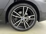 BMW 3-Serie Touring 320i Executive Edition 184PK | M-Sport | Sportstoelen | Stoelverwarming | Elektrische Kofferklep | Navigatie | Zwarte details | Apple CarPlay & Android Auto