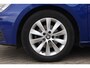SEAT Leon 1.0 EcoTSI Style Business Intense 116PK / 85kW, Keyless start & entry, Apple Carplay & Android Auto, parkeersensoren voor en achter (pdc), navigatie, 16" LMV, cruise control, 2-zone climatronic, elektrisch verstel- en verwarmbare buitenspiegels, multifunctioneel lederen stuurwiel, digital cockpit pro etc.