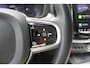 Volvo XC60 T8 Plug-in hybrid AWD Plus Dark Long Range | Panoramadak | Semi-Elektrische Trekhaak | Google Infotainment | Parkeercamera | Parkeersensoren voor + achter | Stoelverwarming |