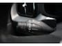 Volvo XC60 T8 Plug-in hybrid AWD Plus Dark Long Range | Panoramadak | Semi-Elektrische Trekhaak | Google Infotainment | Parkeercamera | Parkeersensoren voor + achter | Stoelverwarming |
