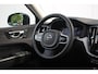 Volvo XC60 T8 Plug-in hybrid AWD Plus Dark Long Range | Panoramadak | Semi-Elektrische Trekhaak | Google Infotainment | Parkeercamera | Parkeersensoren voor + achter | Stoelverwarming |