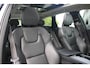 Volvo XC60 T8 Plug-in hybrid AWD Plus Dark Long Range | Panoramadak | Semi-Elektrische Trekhaak | Google Infotainment | Parkeercamera | Parkeersensoren voor + achter | Stoelverwarming |