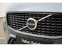 Volvo XC60 T8 Plug-in hybrid AWD Plus Dark Long Range | Panoramadak | Semi-Elektrische Trekhaak | Google Infotainment | Parkeercamera | Parkeersensoren voor + achter | Stoelverwarming |