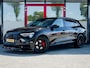 Audi E-tron e-tron 50 quattro Launch edition plus 71 kWh | Nieuwe Elektromotor | ABT | Origineel Nederlands | Lederen Bekleding | Schuif/ Kantel Panorama Dak | Black Optic | Rode Klauwen | Stoelverwarming | Navigatie |