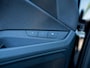 Audi E-tron e-tron 50 quattro Launch edition plus 71 kWh | Nieuwe Elektromotor | ABT | Origineel Nederlands | Lederen Bekleding | Schuif/ Kantel Panorama Dak | Black Optic | Rode Klauwen | Stoelverwarming | Navigatie |