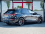 Audi E-tron e-tron 50 quattro Launch edition plus 71 kWh | Nieuwe Elektromotor | ABT | Origineel Nederlands | Lederen Bekleding | Schuif/ Kantel Panorama Dak | Black Optic | Rode Klauwen | Stoelverwarming | Navigatie |