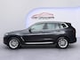 BMW X3 xDrive30e High Executive /Apple Carplay/BTW/Leder/Camera+PDC V+A/Head-up display/Stoelverwarming/Dode-hoek sensoren/3-Zone Climate/Cruise Control/ Elek. achterklep/Elek. trekhaak/(*MET GARANTIE)